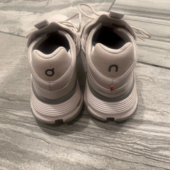 On cloud novas - Picture 5 of 6